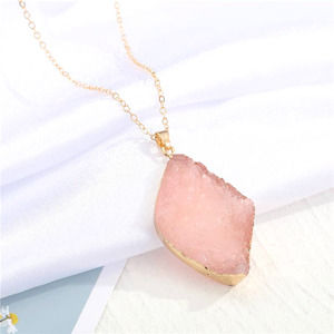 Boho Chic Pink & Gold Resin Imitation Geode Agate Stone Diamond Pendant Necklace